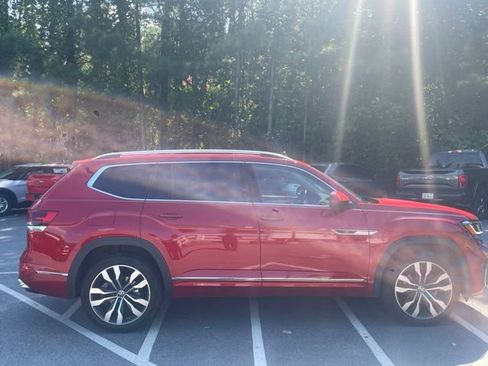 Used 2022 Volkswagen Atlas SEL Premium AWD/4WD image 4
