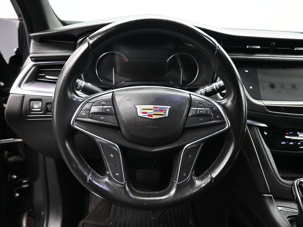 Used 2020 Cadillac XT5 Luxury FWD image 16