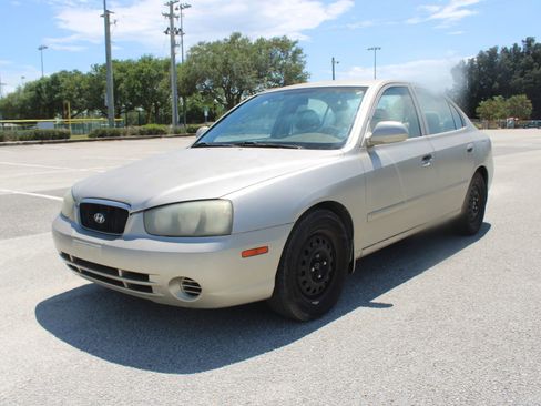 Used 2002 Hyundai Elantra GLS FWD image 4