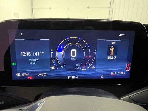 Used 2025 Chevrolet Traverse Z71 AWD/4WD image 31