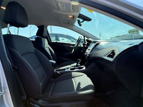 Used 2016 Chevrolet Cruze LS FWD image 20