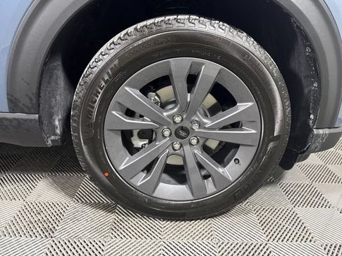 New 2026 Ford Explorer Active AWD/4WD image 11