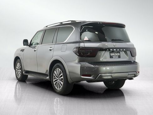 Used 2021 Nissan Armada SL w/ Captain's Chairs Package AWD/4WD image 3