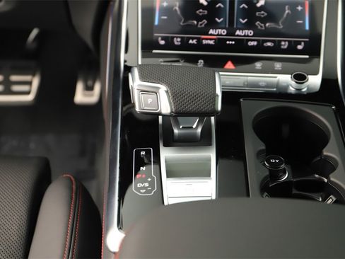 New 2026 Audi SQ7 Prestige image 21