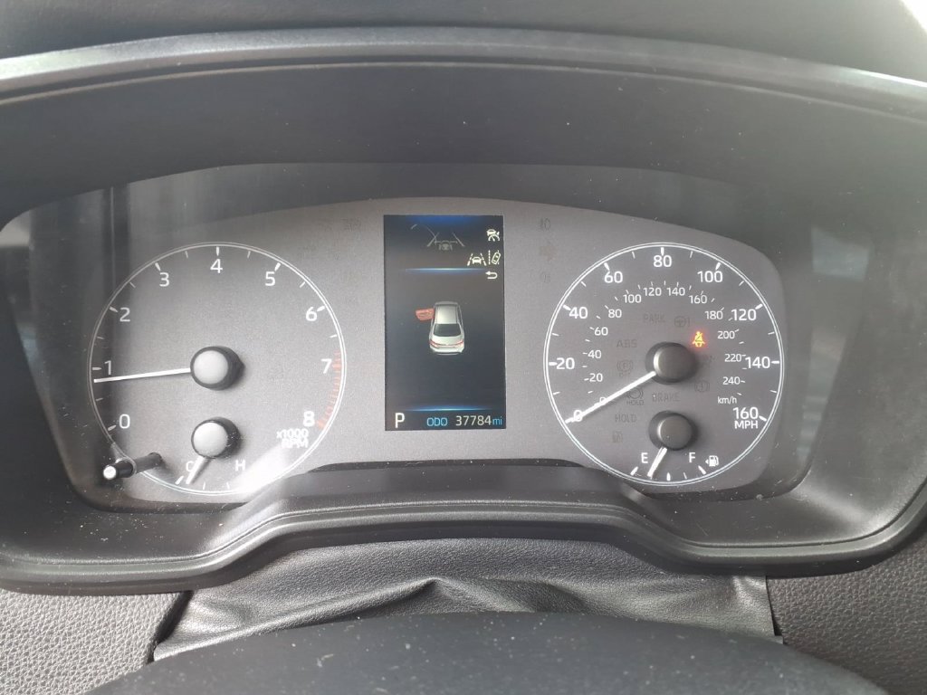 Used 2025 Toyota Corolla LE FWD image 8