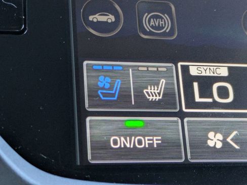 New 2025 Subaru Forester Touring image 31