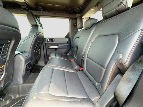 Used 2022 Ford Bronco Badlands image 20