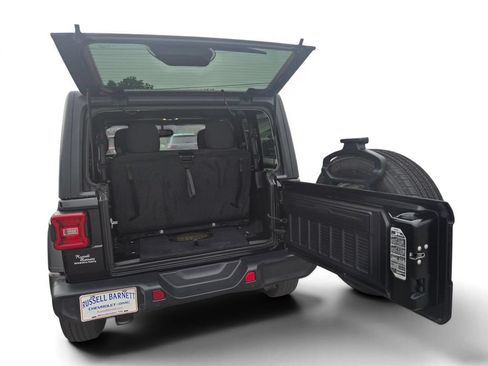 Used 2020 Jeep Wrangler Sport AWD/4WD image 5