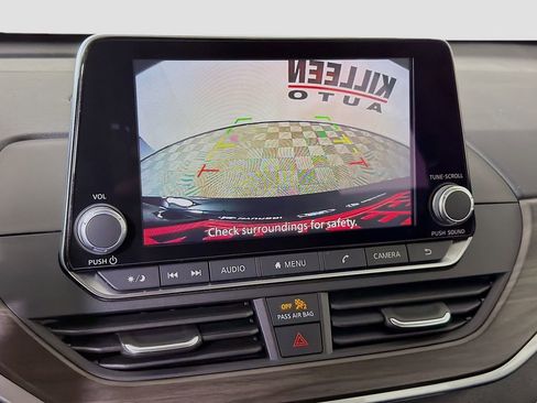 Used 2024 Nissan Altima 2.5 SV image 17