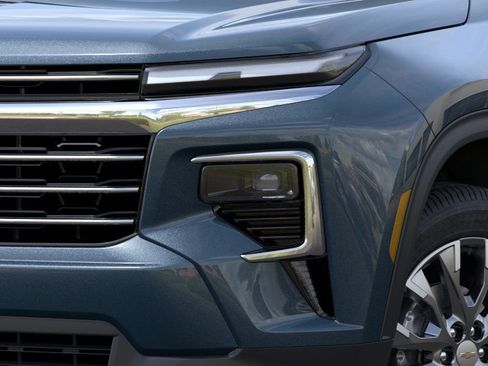 New 2026 Chevrolet Traverse LT w/ Sun and Wheel Package AWD/4WD image 10