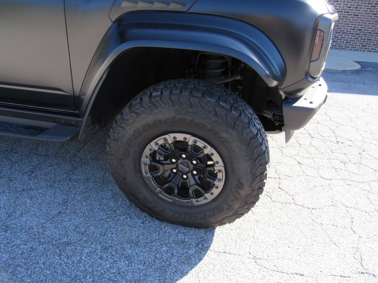 Used 2025 Ford Bronco Raptor w/ Interior Carbon Fiber Pack AWD/4WD image 39
