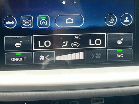 Used 2025 Subaru Outback Premium w/ Popular Package #1A AWD/4WD image 20
