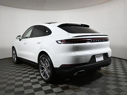 Used 2026 Porsche Cayenne Coupe AWD/4WD image 3