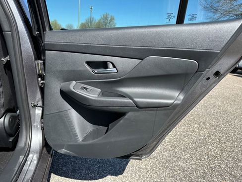 Used 2026 Nissan Sentra SV w/ SV Convenience Package image 12