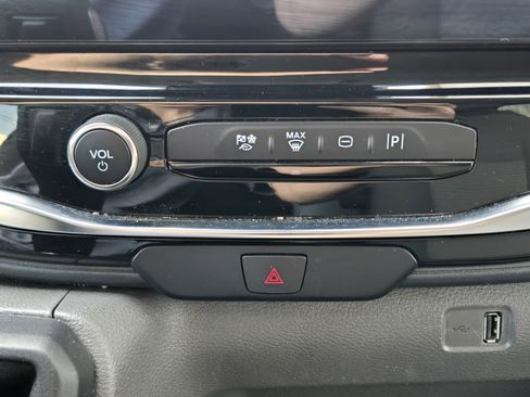 Used 2023 Ford Transit 350 XLT image 13