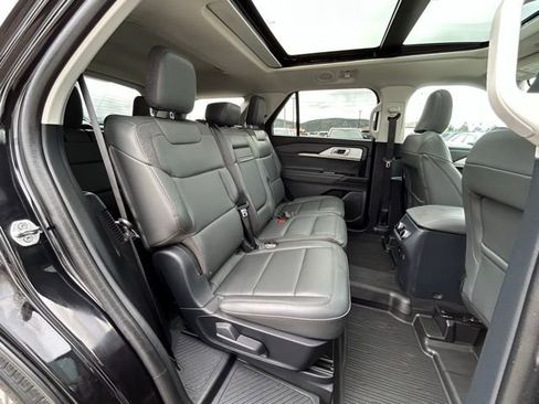 Used 2025 Ford Explorer Active w/ Active Comfort Package AWD/4WD image 41