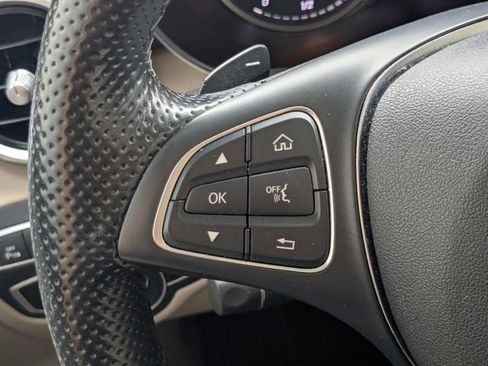 Used 2019 Mercedes-Benz GLC 350e 4MATIC image 35