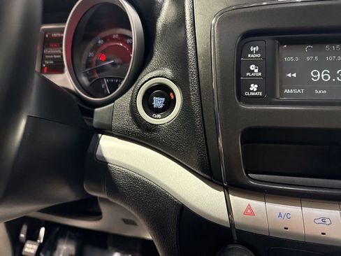 Used 2017 Dodge Journey Crossroad FWD image 16