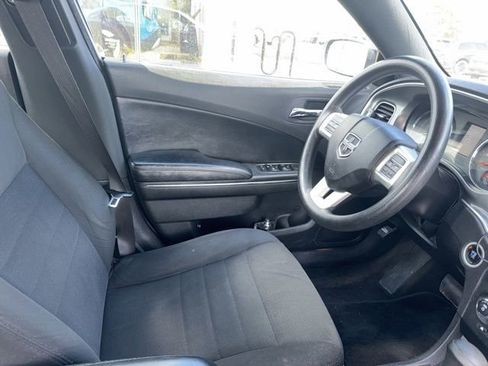 Used 2013 Dodge Charger SE RWD image 16