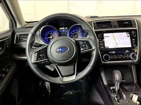 Used 2018 Subaru Outback 2.5i Limited image 5
