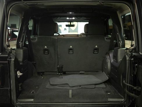 Used 2023 Jeep Wrangler Rubicon w/ Cold Weather Group image 7