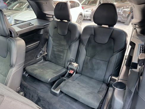 Used 2019 Volvo XC90 T5 R-Design w/ Advanced Package image 29