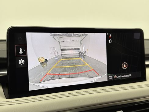 Used 2025 Genesis G70 2.5T image 12