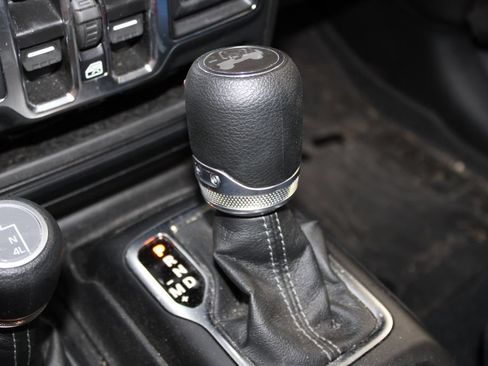 Used 2025 Jeep Wrangler Unlimited Sport AWD/4WD image 24