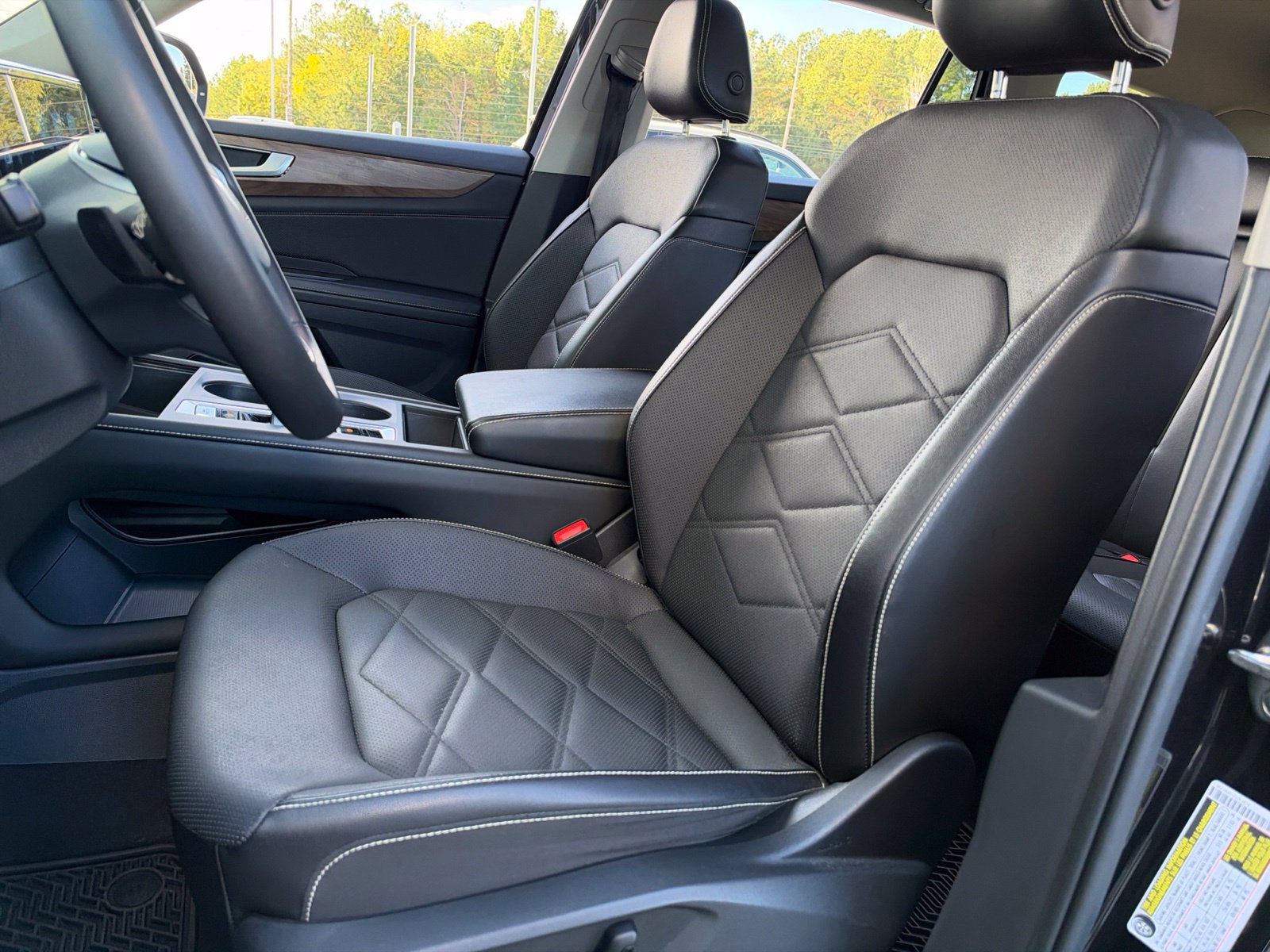 Certified 2024 Volkswagen Atlas SE FWD image 27