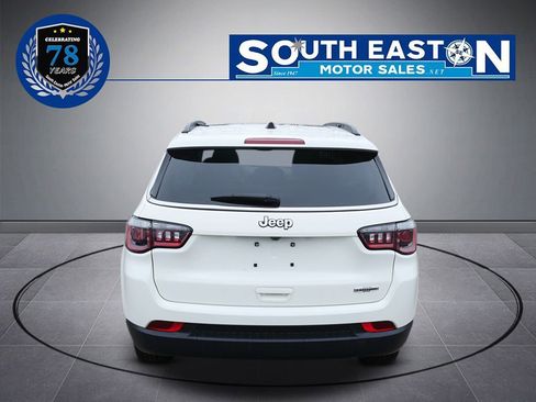Used 2018 Jeep Compass Latitude w/ Popular Equipment Group image 4