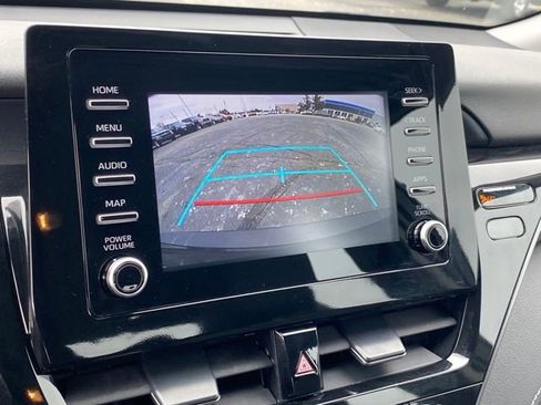 Used 2023 Toyota Camry SE image 10