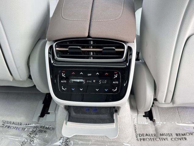 Used 2023 Mercedes-Benz EQS 580 4MATIC Sedan image 9