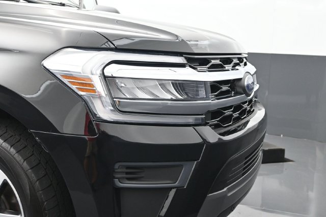 Used 2023 Ford Expedition Limited AWD/4WD image 38