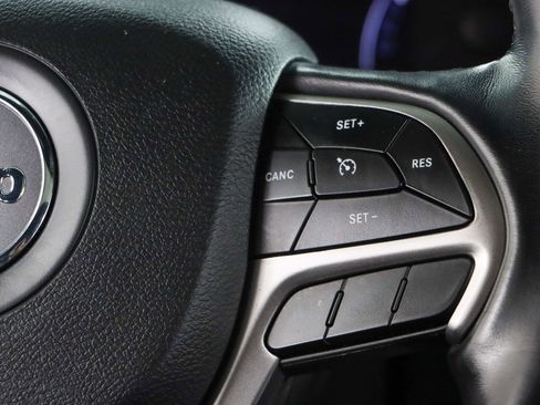 Used 2021 Jeep Grand Cherokee Limited image 14