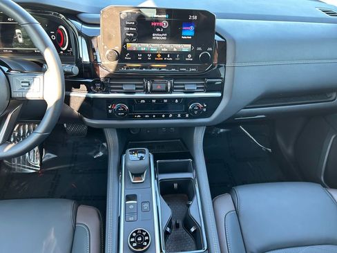 Used 2025 Nissan Pathfinder Platinum w/ Cargo Package image 12