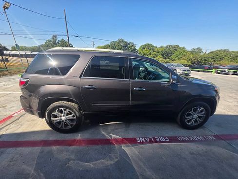 Used 2014 GMC Acadia SLT FWD image 16