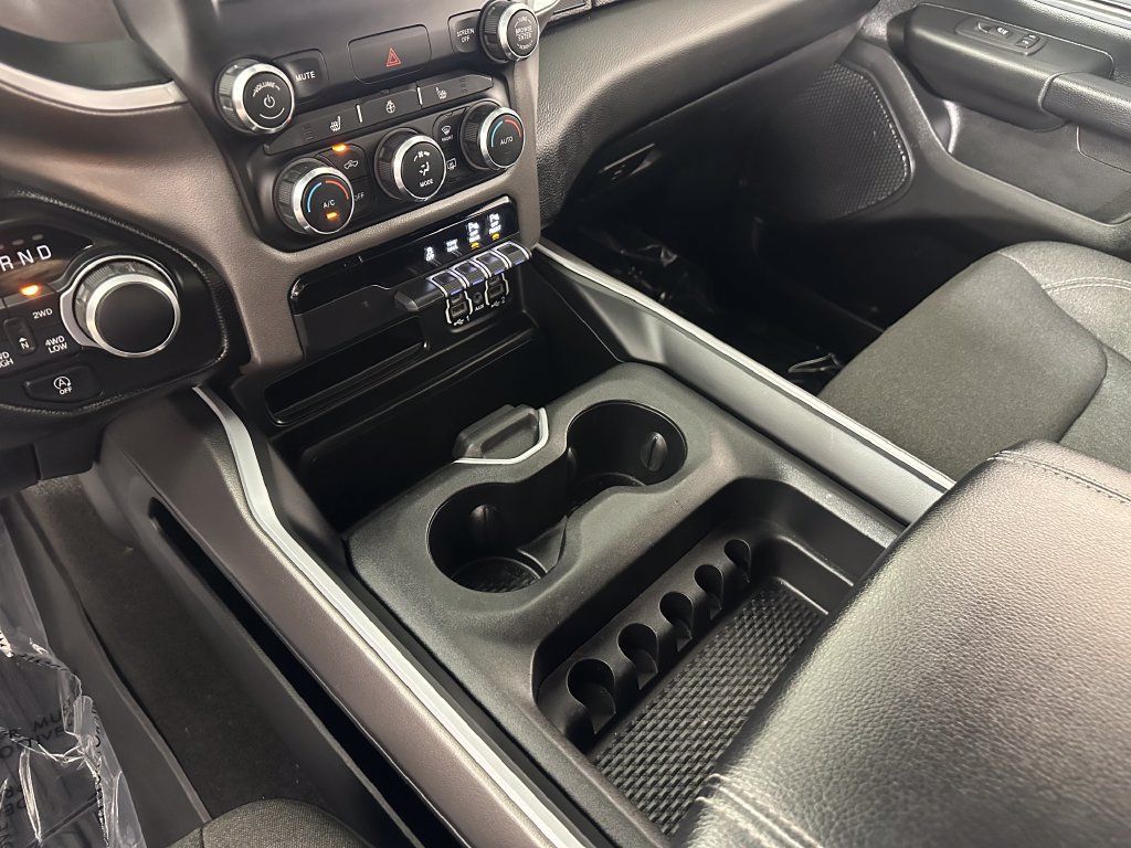 Used 2020 RAM 1500 Big Horn AWD/4WD image 33