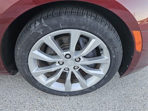 Used 2016 Cadillac XTS Luxury w/ Driver Awareness Package image 37