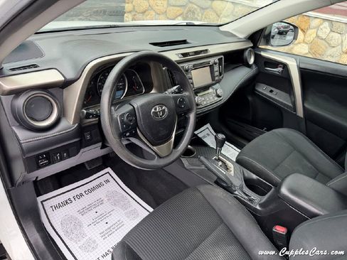 Used 2014 Toyota RAV4 XLE image 5