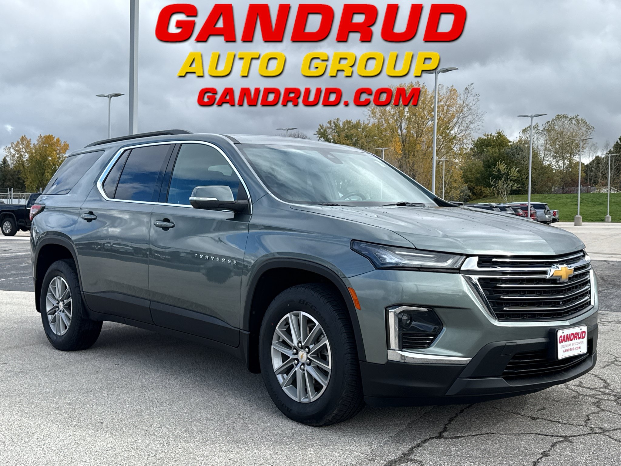 Certified 2023 Chevrolet Traverse LT w/ Rear Camera Mirror Package AWD/4WD image 1