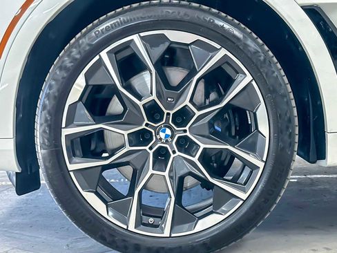Used 2026 BMW X7 xDrive40i w/ Executive Package image 27