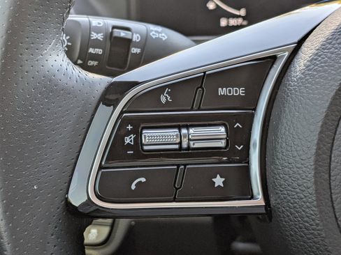 Used 2025 Kia Seltos SX w/ SX Sunroof Package image 29