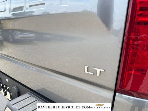 Used 2021 Chevrolet Silverado 1500 LT AWD/4WD image 37