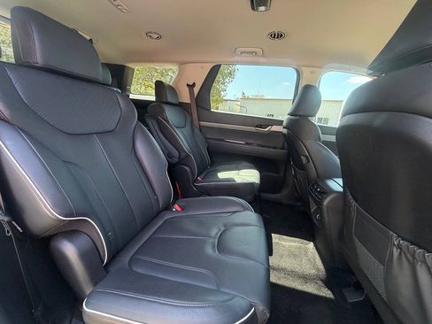 Used 2025 Hyundai Palisade SEL FWD image 22