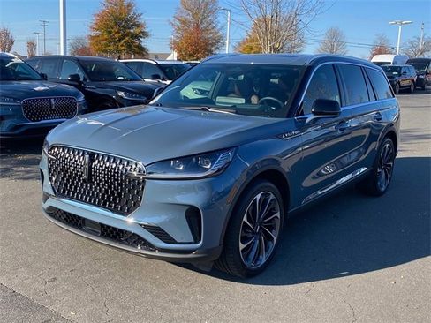 New 2026 Lincoln Aviator Reserve image 3