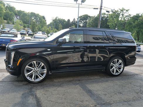 Used 2025 Cadillac Escalade Sport w/ Touring Package image 77