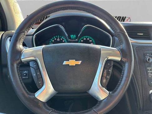 Used 2016 Chevrolet Traverse LT image 24