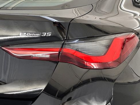 Used 2023 BMW i4 eDrive35 RWD image 12