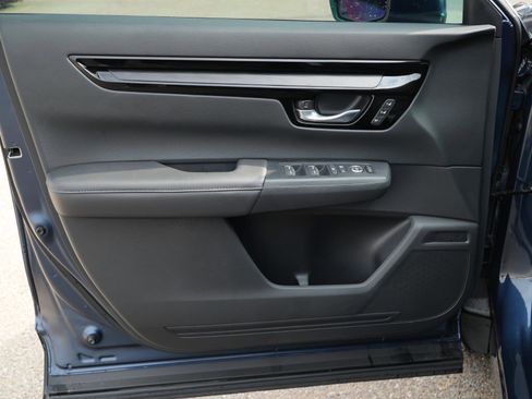 Used 2024 Honda CR-V EX-L image 12