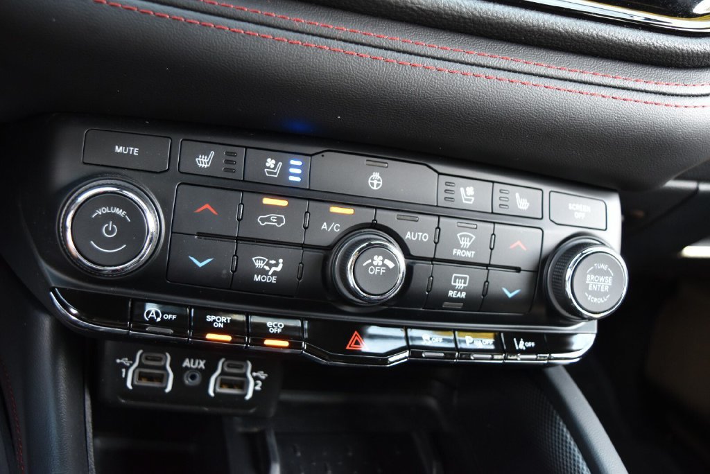 Certified 2025 Dodge Durango GT AWD/4WD image 24